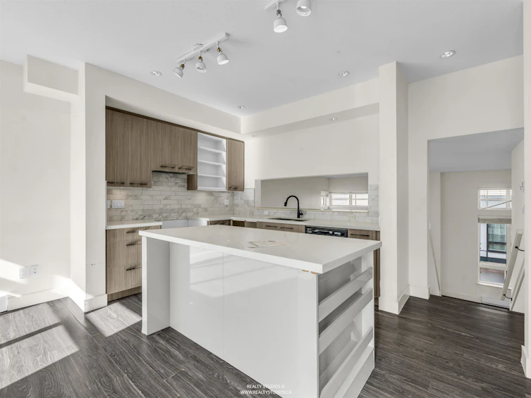 13-14057 60a Avenue, Surrey, BC, V3X 0J2 - 17