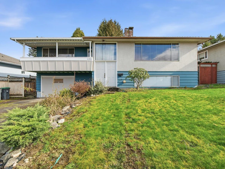 11264 135a Street, Surrey, BC, V3R 3A9