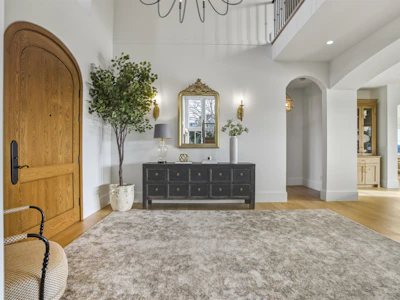 18238 20 Avenue - 5