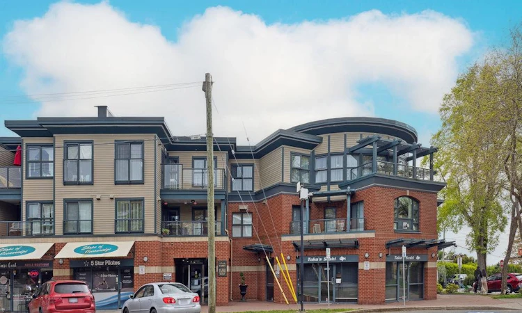 220-15210 Pacific Avenue