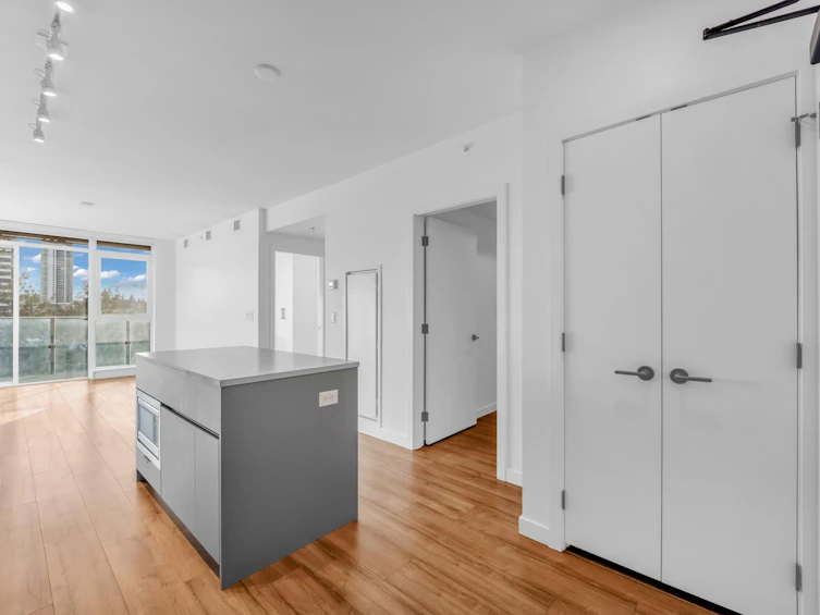 907-13428 105 Avenue, Surrey, BC, V3T 0S6 - 2