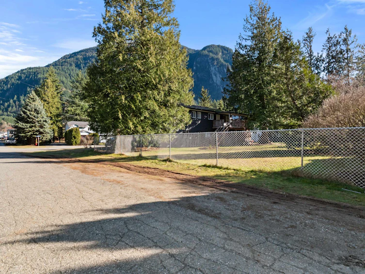 20143 Silverview Road, Hope, BC, V0X 1L2 - 35