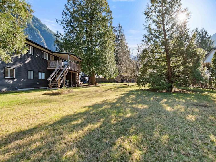 20143 Silverview Road, Hope, BC, V0X 1L2 - 8