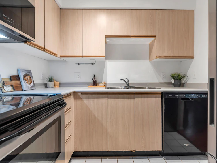 406-2133 Dundas Street, Vancouver, BC, V5L 1J7 - 12