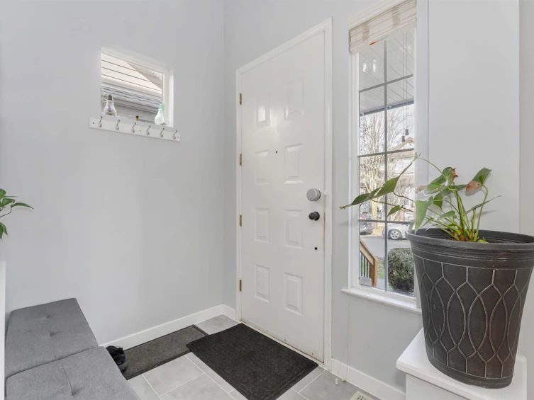 18476 66a Avenue, Surrey, BC, V3S 9B1 - 3