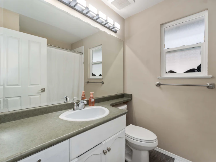 18476 66a Avenue, Surrey, BC, V3S 9B1 - 24