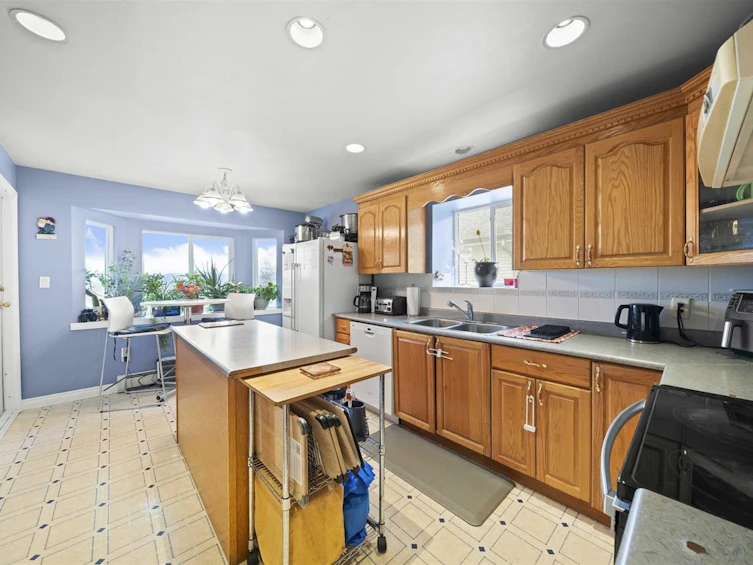 31533 Homestead Crescent, Abbotsford, BC, V2T 6V6 - 8