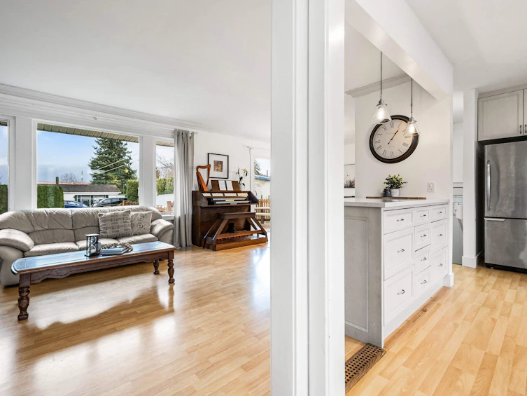 8515 Howard Crescent, Chilliwack, BC, V2P 5R5 - 5