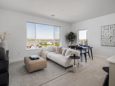 215-2431 Rabbit Drive - 2