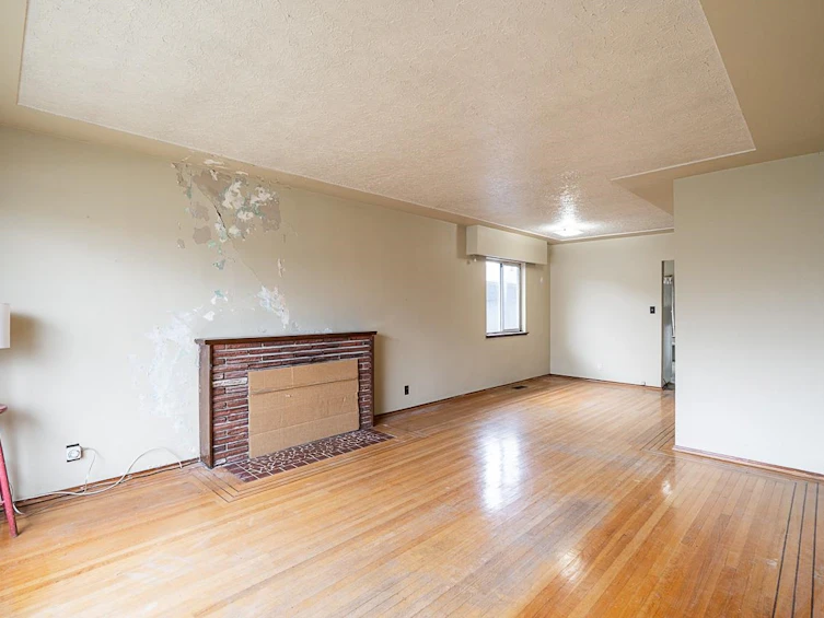 3484 E 25th Avenue, Vancouver, BC, V5R 1K1 - 4