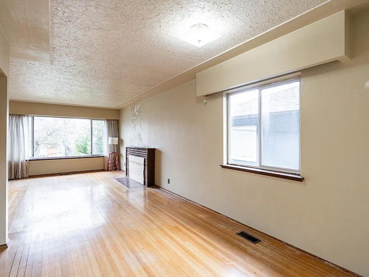 3484 E 25th Avenue, Vancouver, BC, V5R 1K1 - 8