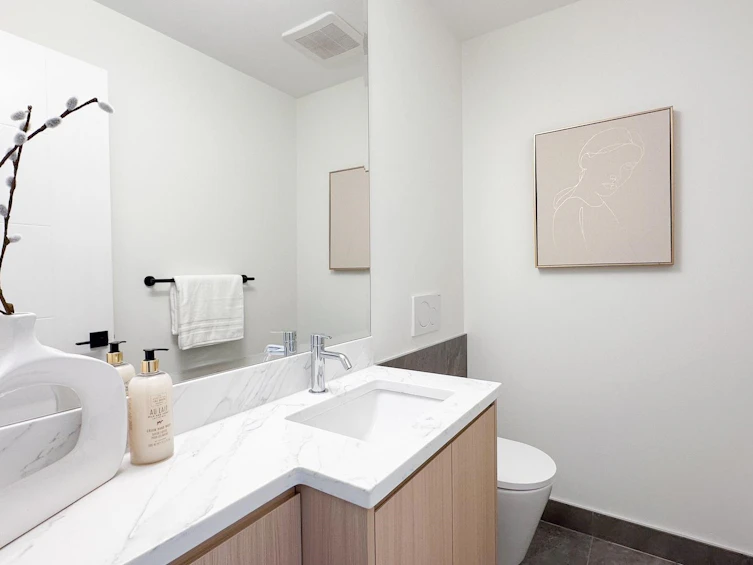 2-3800 Pender Street, Burnaby, BC, V5C 2L5 - 7