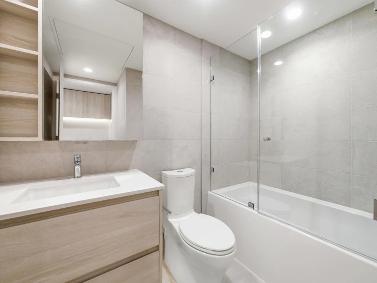 311-2803 W 4th Avenue, Vancouver, BC, V6K 1R3 - 7