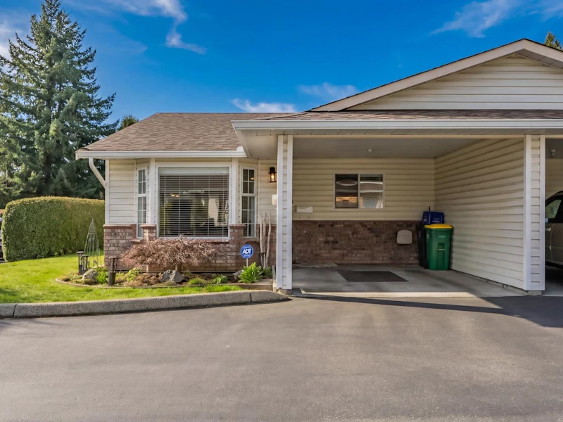 25 - 12276 189a Street, Pitt Meadows BC V3Y 2G2