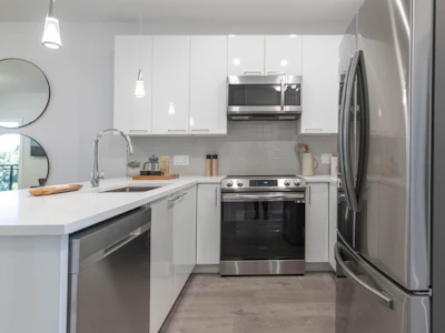 410-7375 Horne Street - 2