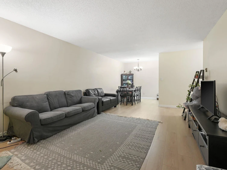 404-9644 134 Street, Surrey, BC, V3T 5M3 - 4