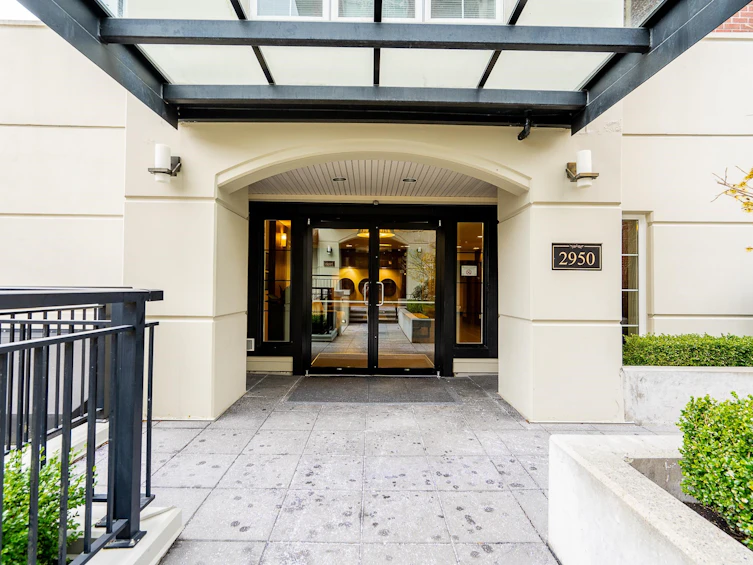 303-2950 King George Boulevard, Surrey, BC, V4P 0E5 - 37