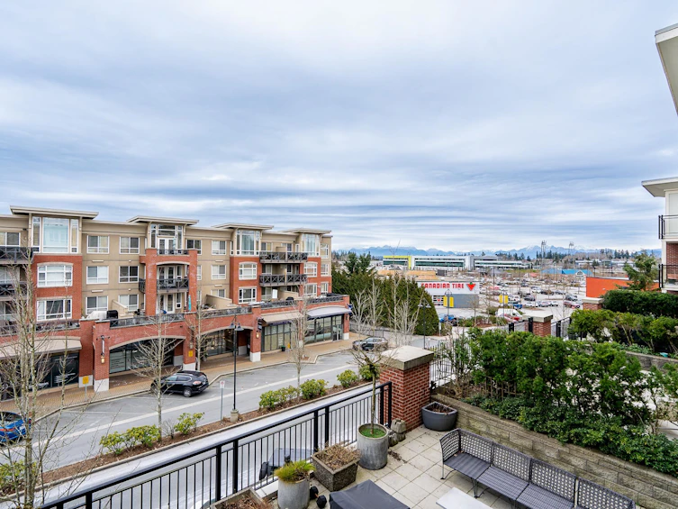 303-2950 King George Boulevard, Surrey, BC, V4P 0E5 - 25