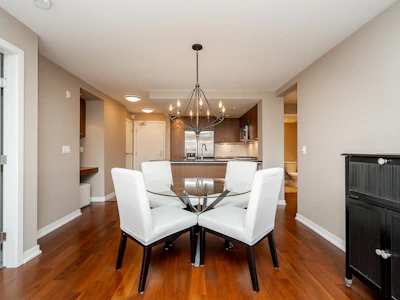 303-2950 King George Boulevard - 5