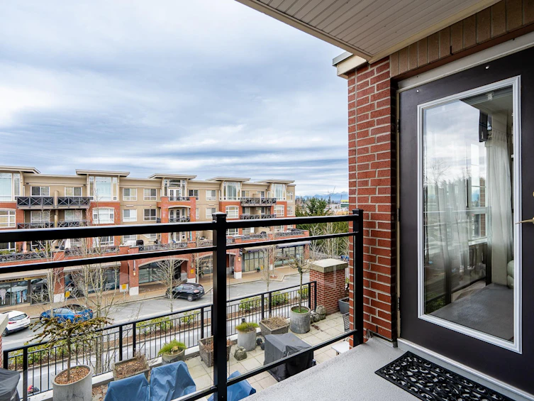 303-2950 King George Boulevard, Surrey, BC, V4P 0E5 - 23