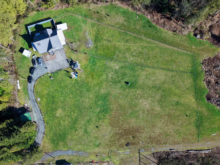 4000 Highway 99, Squamish, BC, V0N 1H0 - 4