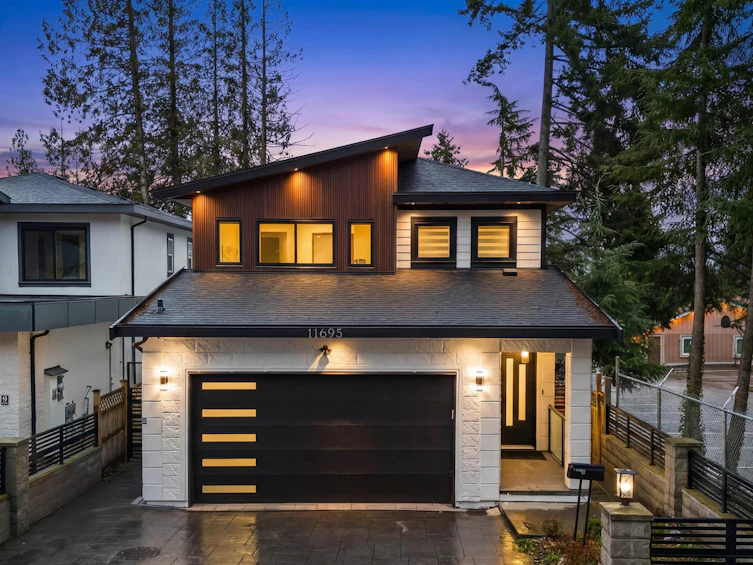 11693 95a Avenue, Delta, BC, V4C 7P6