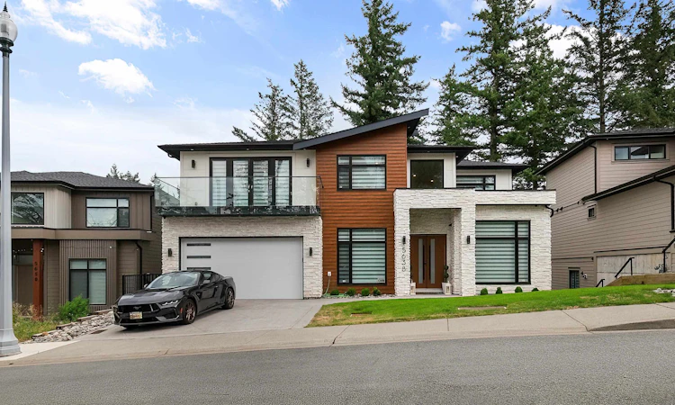 5638 Crimson Ridge