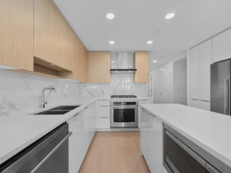 202-7769 Park Crescent, Burnaby, BC, V3N 0J7 - 8