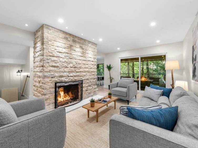 867 Frederick Road, North Vancouver, BC, V7K 2Y5