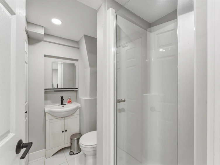 318 E Keith Road, North Vancouver, BC, V7L 1V7 - 31