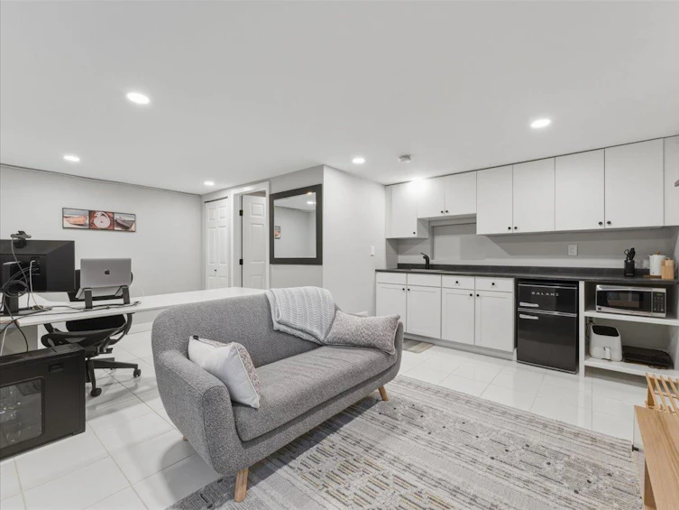 318 E Keith Road, North Vancouver, BC, V7L 1V7 - 30