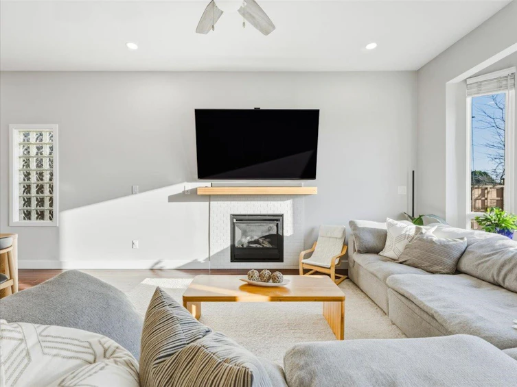 318 E Keith Road, North Vancouver, BC, V7L 1V7 - 7