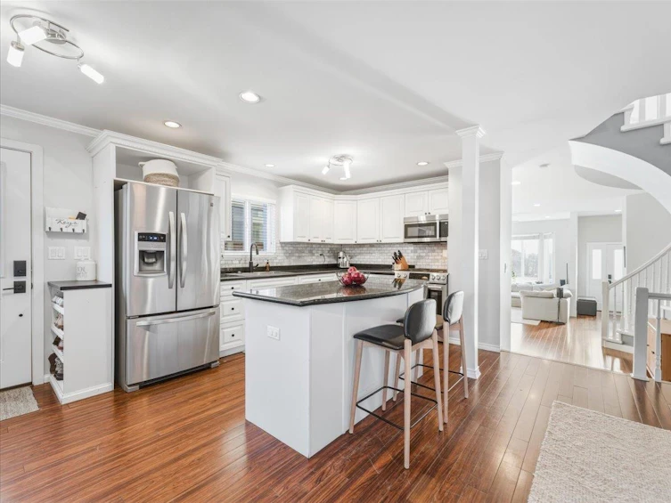 318 E Keith Road, North Vancouver, BC, V7L 1V7 - 10