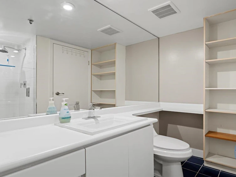 105-1502 Island Park Walk, Vancouver, BC, V6H 3Z8 - 17