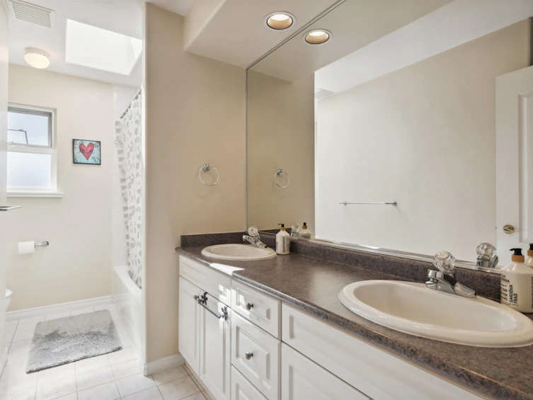 2525 Sapphire Place, Coquitlam, BC, V3E 2Z1 - 28