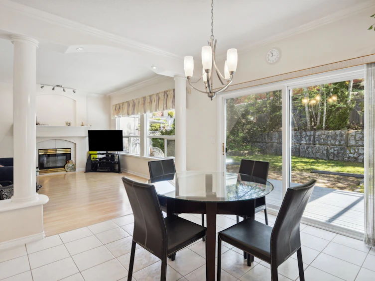 2525 Sapphire Place, Coquitlam, BC, V3E 2Z1 - 15