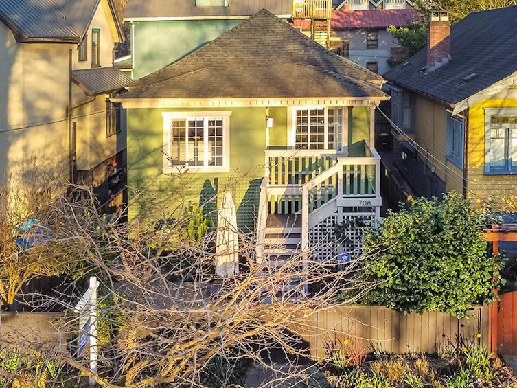 708 Woodland Drive, Vancouver, BC, V5L 3R3 - 18