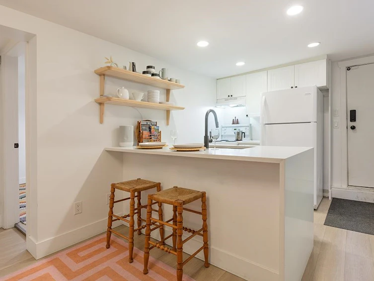 708 Woodland Drive, Vancouver, BC, V5L 3R3 - 12