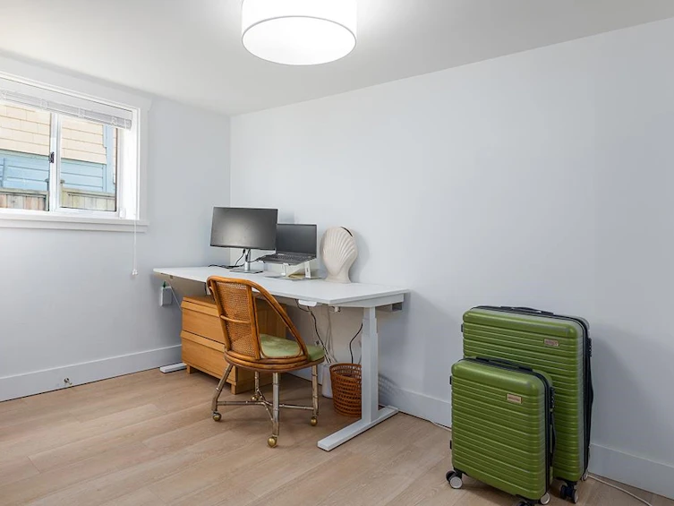 708 Woodland Drive, Vancouver, BC, V5L 3R3 - 16