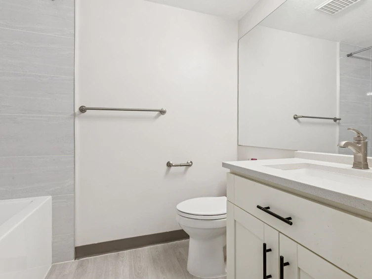215-8180 Jones Road, Richmond, BC, V6Y 3Z6 - 22