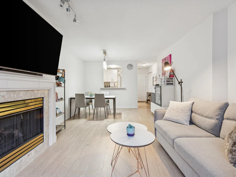 215-8180 Jones Road, Richmond, BC, V6Y 3Z6 - 9