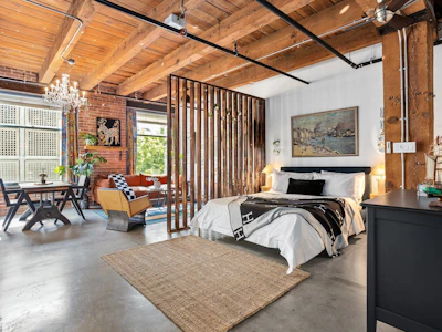 310-55 E Cordova Street - 4