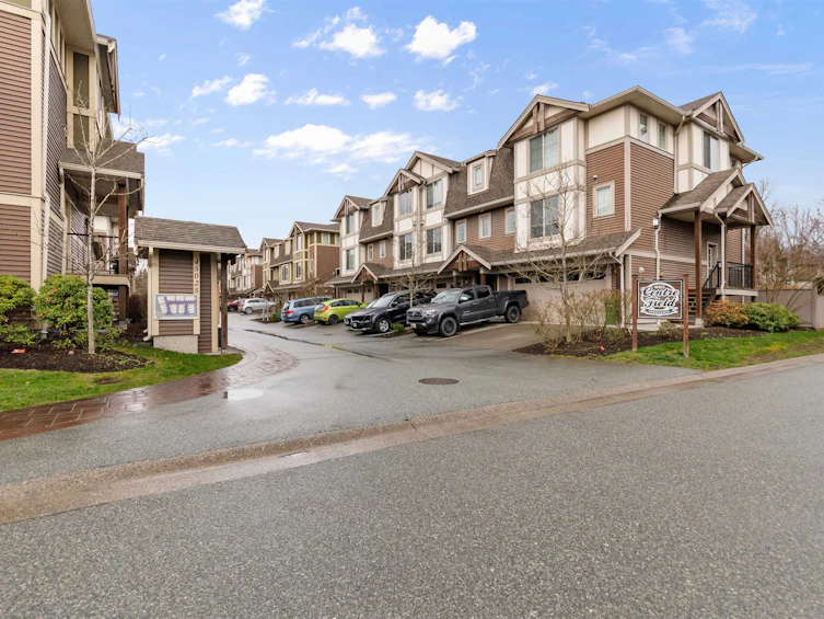 8-45025 Wolfe Road, Chilliwack, BC, V2P 7V9 - 2