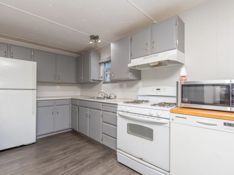 57-21163 Lougheed Highway Highway, Maple Ridge, BC, V2X 2R4 - 3