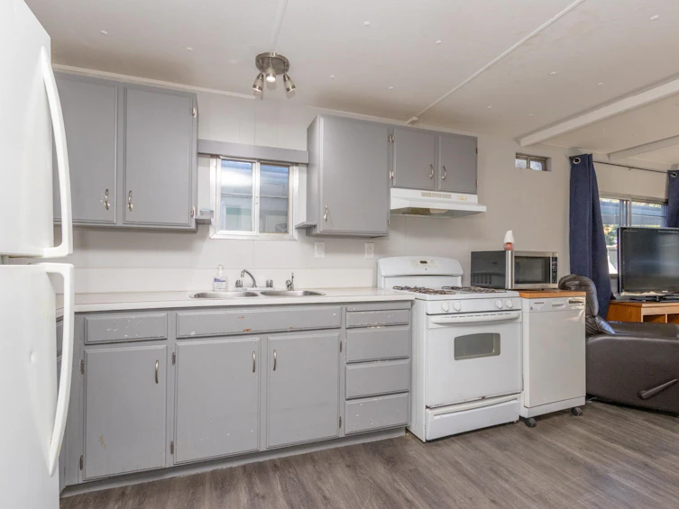 57-21163 Lougheed Highway Highway, Maple Ridge, BC, V2X 2R4 - 4