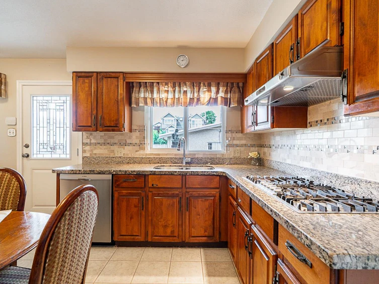 1817 Edinburgh Street, New Westminster, BC, V3M 2X2 - 8