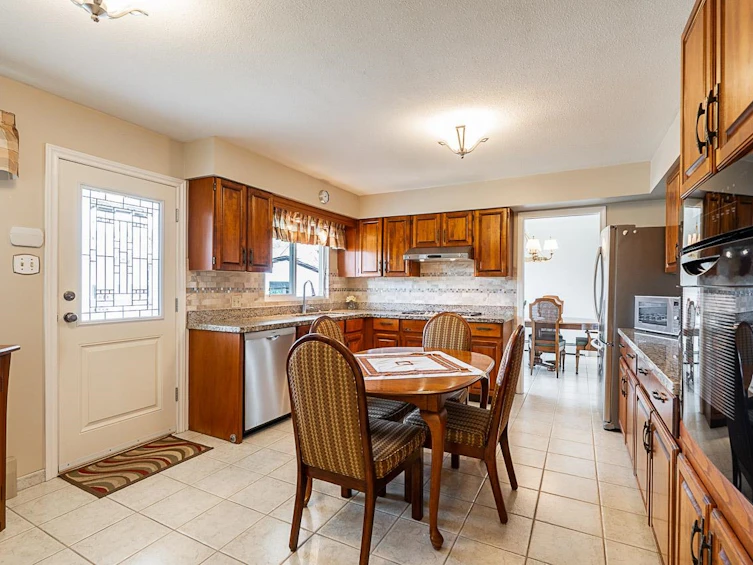 1817 Edinburgh Street, New Westminster, BC, V3M 2X2 - 10