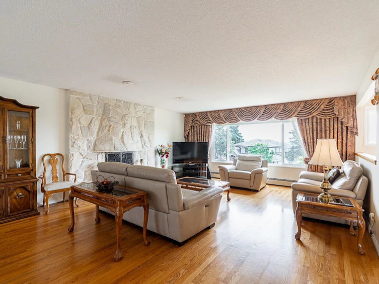 1817 Edinburgh Street, New Westminster, BC, V3M 2X2 - 3