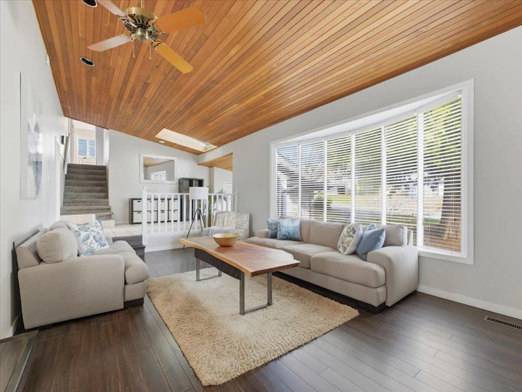385 Hickey Drive, Coquitlam, BC, V3K 5Z4 - 8