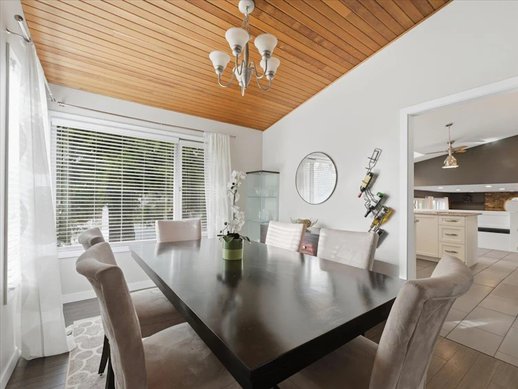 385 Hickey Drive, Coquitlam, BC, V3K 5Z4 - 11